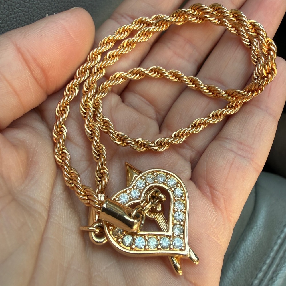 Vonelle Swaeovski Crystal Gold Heart Arrow Toggle Necklace Vintage Jewelry‎